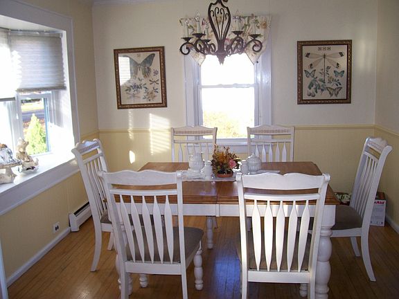 3rd image of 29 Neville St