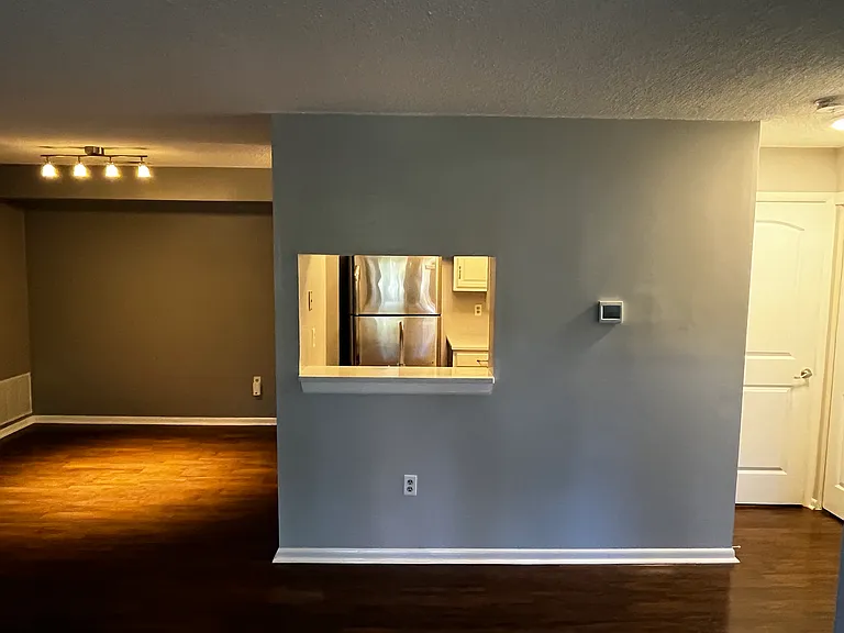 5305 Ravens Crest Dr — Photo 3