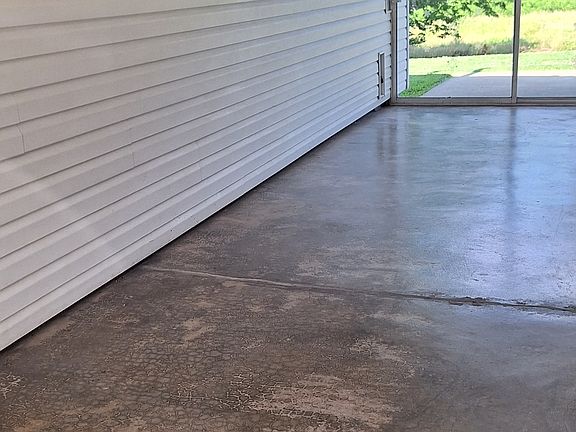 5th image of 504 N Ponca Dr