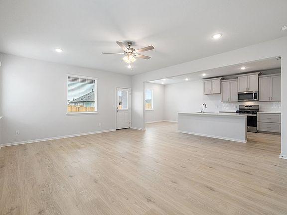 5th image of 115 Jackman Dr