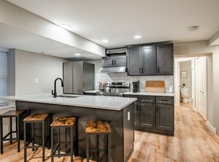 221 W 6th St APT 2, Wilmington, DE 19801
