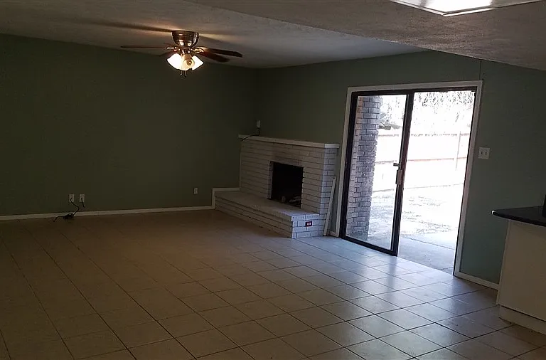4709 Woodfield Dr — Photo 7