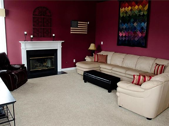 2nd image of 550 Christine Ann Ln