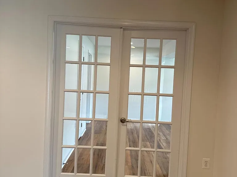 9610 Hazelbrook Ct — Photo 3
