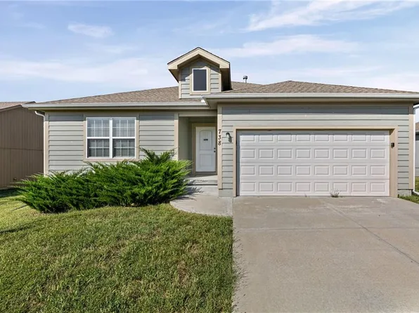 738 S Cypress St, Gardner, KS 66030