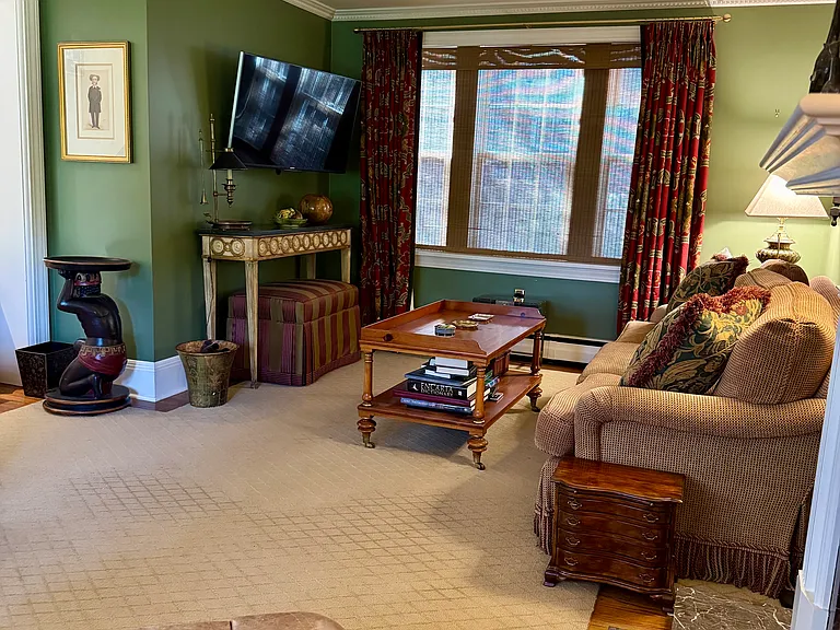 506 Roslyn Pl — Photo 7