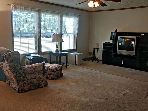 3rd image of 12 Kalb Ln