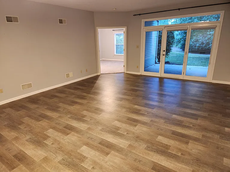 184 Crescent Dr — Photo 5