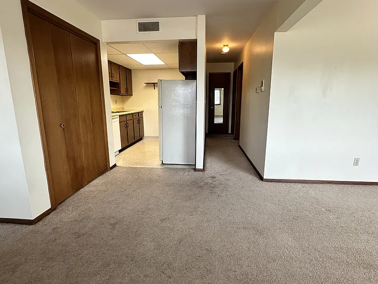 109 Fisk Ave #9 — Photo 7