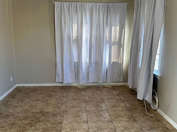 5th image of 1512-1518 S 42nd St #1516