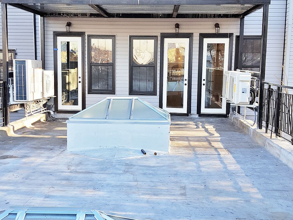 1st image of 331 Melrose St #2FR