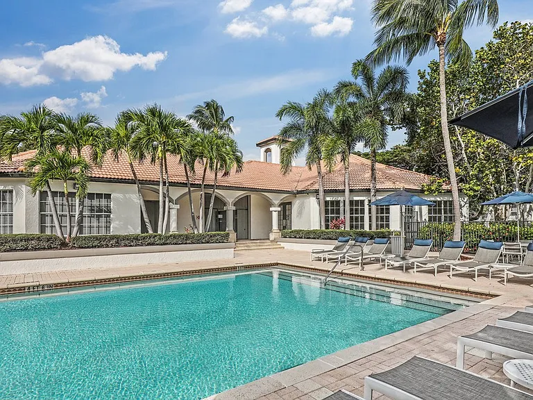 The Cove at Boynton Beach Apartments — Photo 5