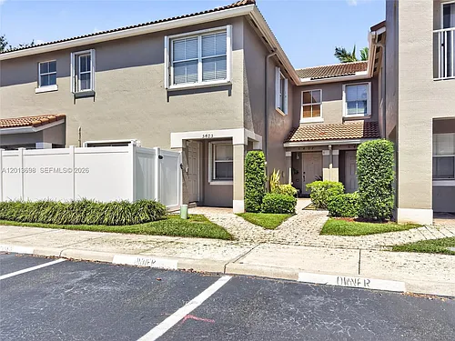 5405 SW 125th Ter #5405 Photo 1