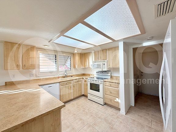 4th image of 7641 E Pueblo Ave