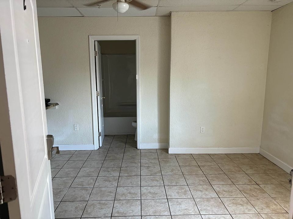 2nd image of 1410 Magellan Dr
