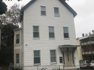 21 Larch St #2, Worcester, MA 01609