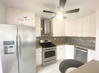 63-09 Borden Ave #B, Maspeth, NY 11378