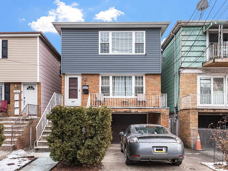 290 Randolph Ave #2 — Photo 1