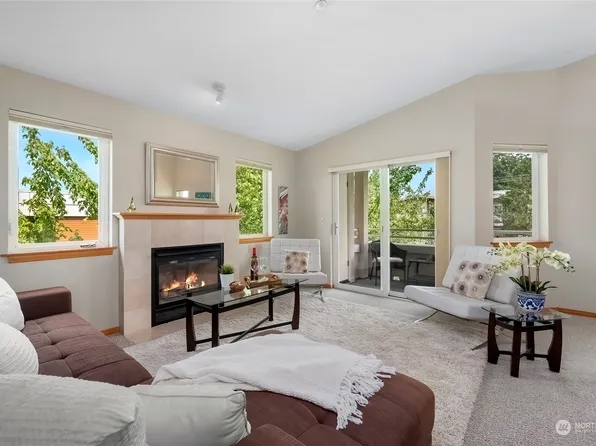 1707 NW 59th Street #302, Seattle, WA 98107