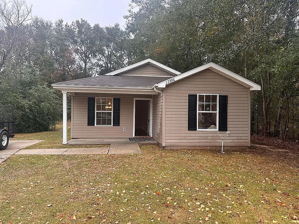 2nd image of 13506 Artes St