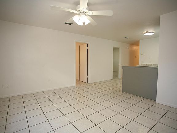 4th image of 621 NW 15th St