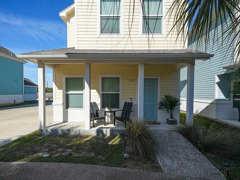 124 Lavaca Cir — Photo 28
