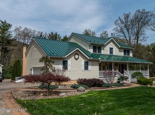 32 Carson Ln, Shickshinny, PA 18655