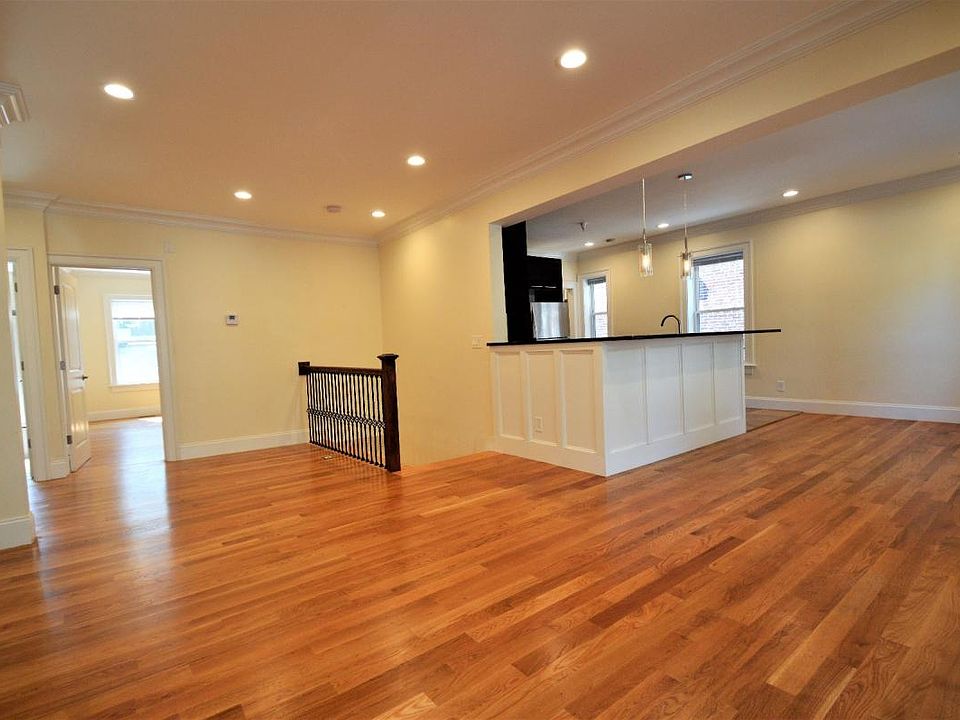 2nd image of 87 Browne St