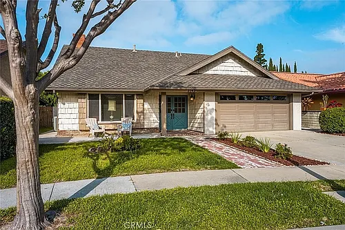 5743 Coke Ave Photo 1