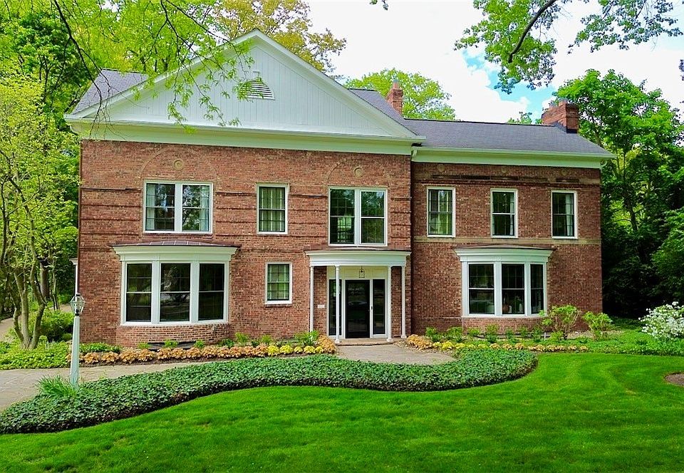 1st image of 18115 Shaker Blvd