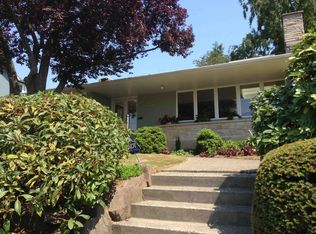 6040 Ann Arbor Ave NE, Seattle, WA 98115