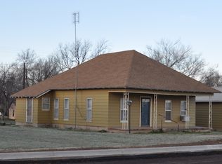 69 Autumn Dr, Deatsville, AL 36022