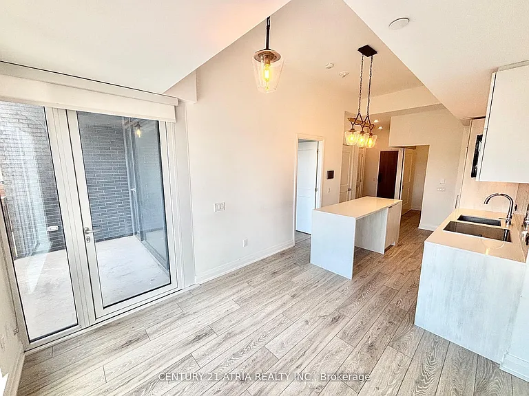 21 Park St E #712 — Photo 6