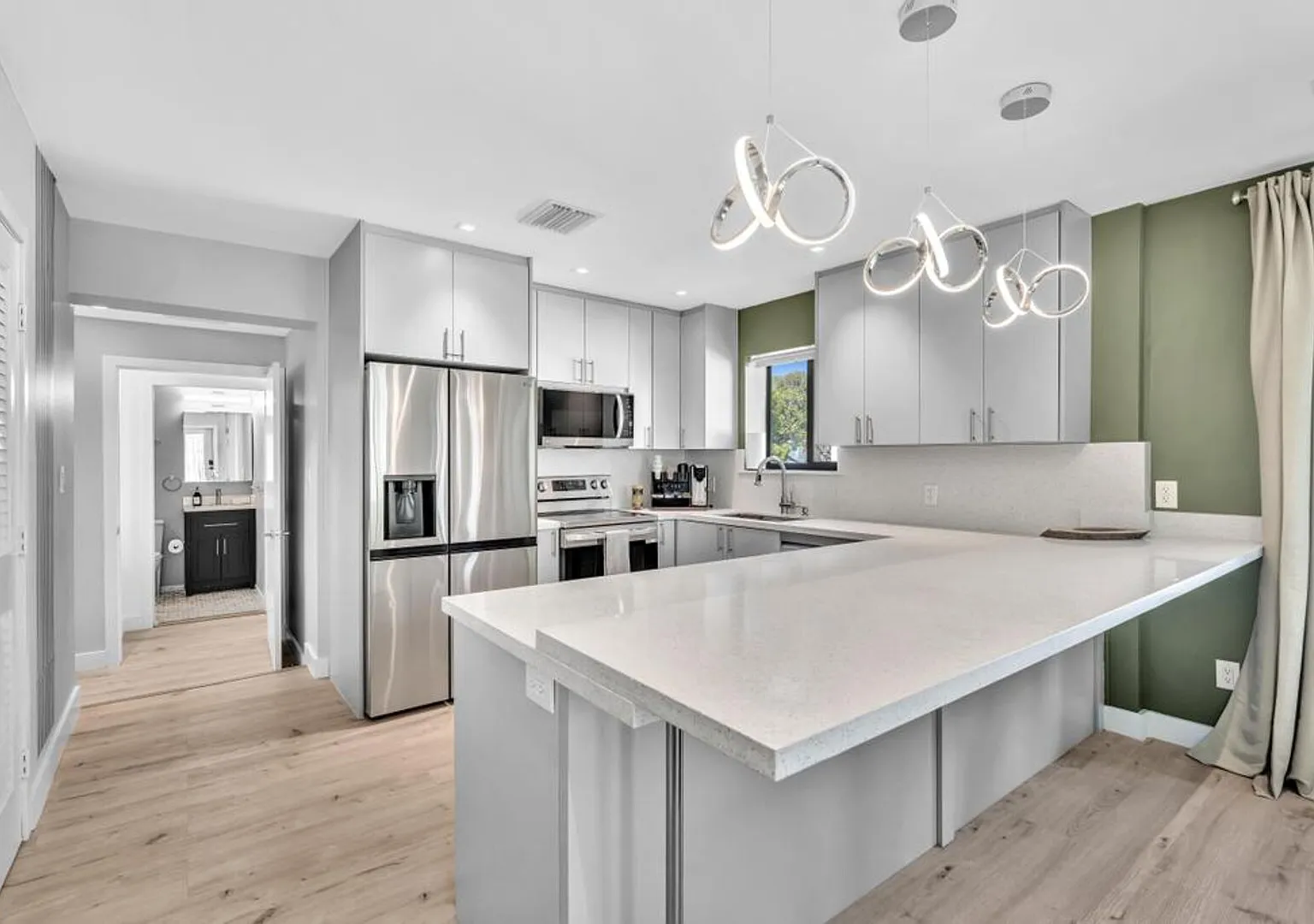 Prime Central Miami Executive Housing - Estelo's Verde — Photo 1