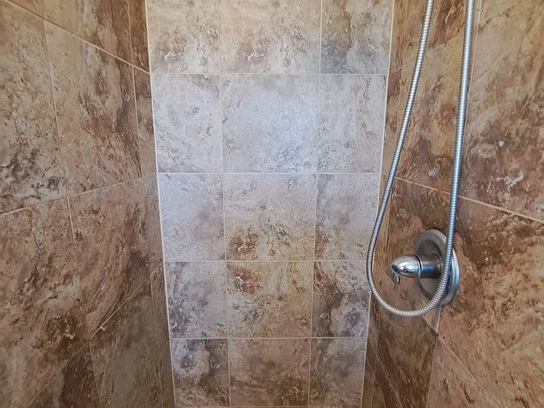 1303 Kalanianaole St #7 — Photo 5