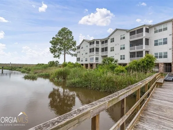 91 Screven St, Darien, GA 31305