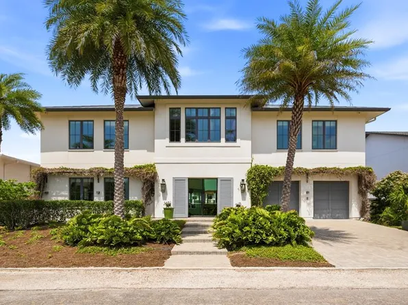 11 Curlew Dr, Rockport, TX 78382