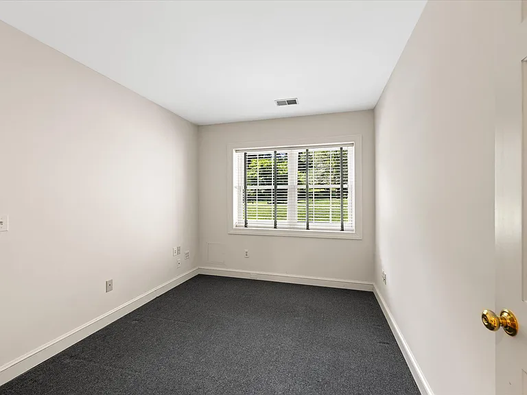 1051 Kelso Rd — Photo 20