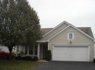 54 Victoria Dr, Belvidere, NJ 07823