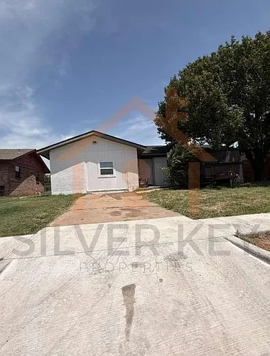 4625 SW H Ave Photo 1