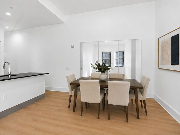 3rd image of 4 Beacon Way APT 303