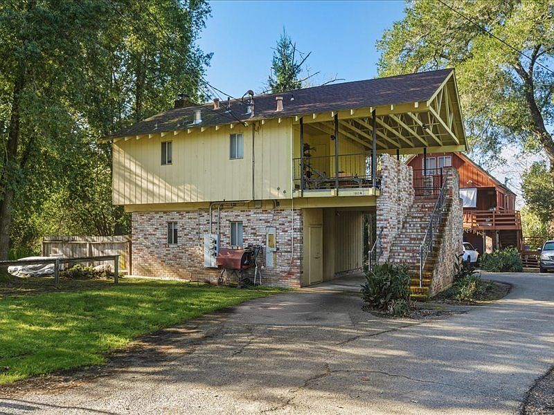 1st image of 1863 Bailhache Ave