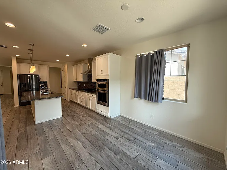 263 E Lantana Dr — Photo 12