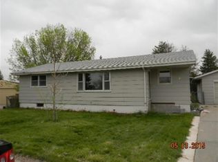2030 Cheyenne Ct, Gering, NE 69341