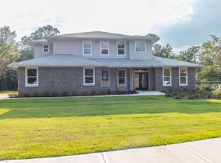 5870 Saratoga Dr, Crestview, FL 32536