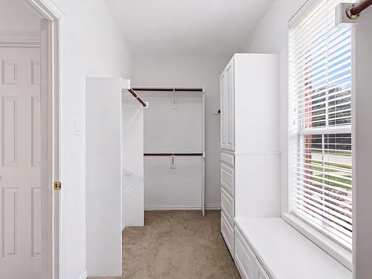 7852 Rainbow Falls Dr — Photo 24