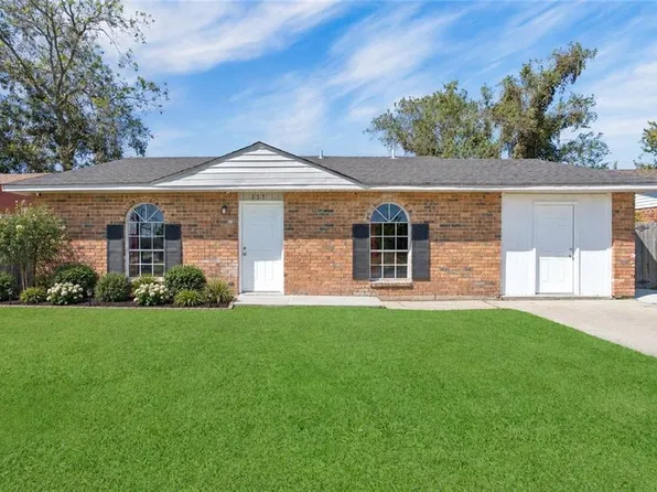 357 Capitol Dr, Avondale, LA 70094