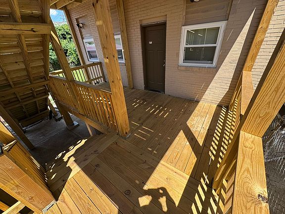 5th image of 2918 Walnut St #1