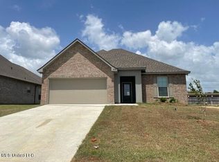 18044 Evergreen Dr, Gulfport, MS 39503