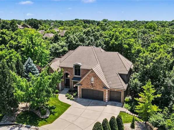 6104 Timberidge Ct, Parkville, MO 64152